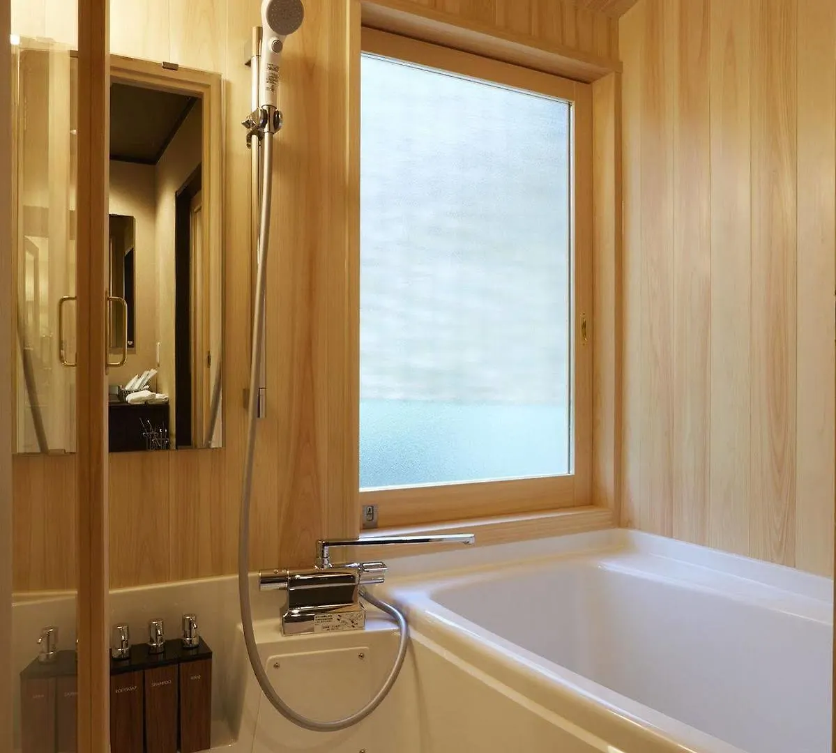 Rinn Shijo Takasegawa Kyōto Apartment
